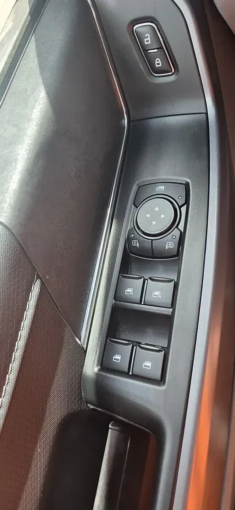 2026 Ford F-150 | Photo 13 of 29