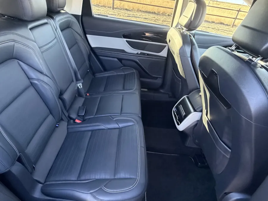 2024 Lincoln Nautilus Reserve | Photo 11 of 22