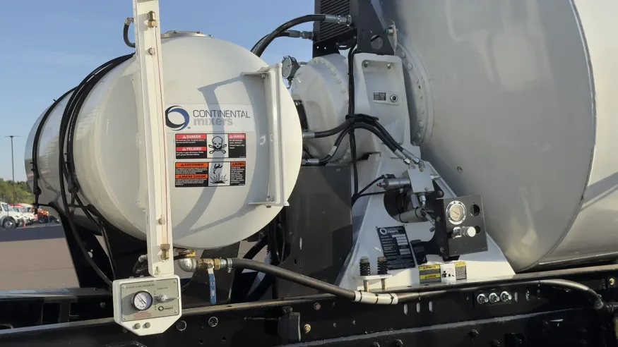 2025 Western Star 47X | Photo 9 of 15