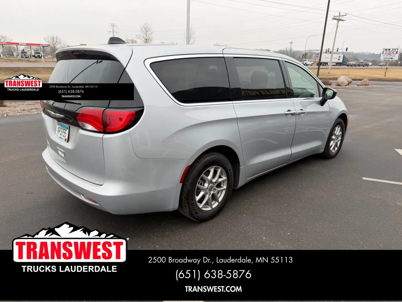 2024 Chrysler Voyager LX | Photo 4 of 23