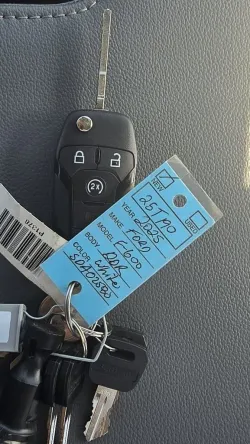 2025 Ford Super Duty F-600 | Thumbnail Photo 23 of 26