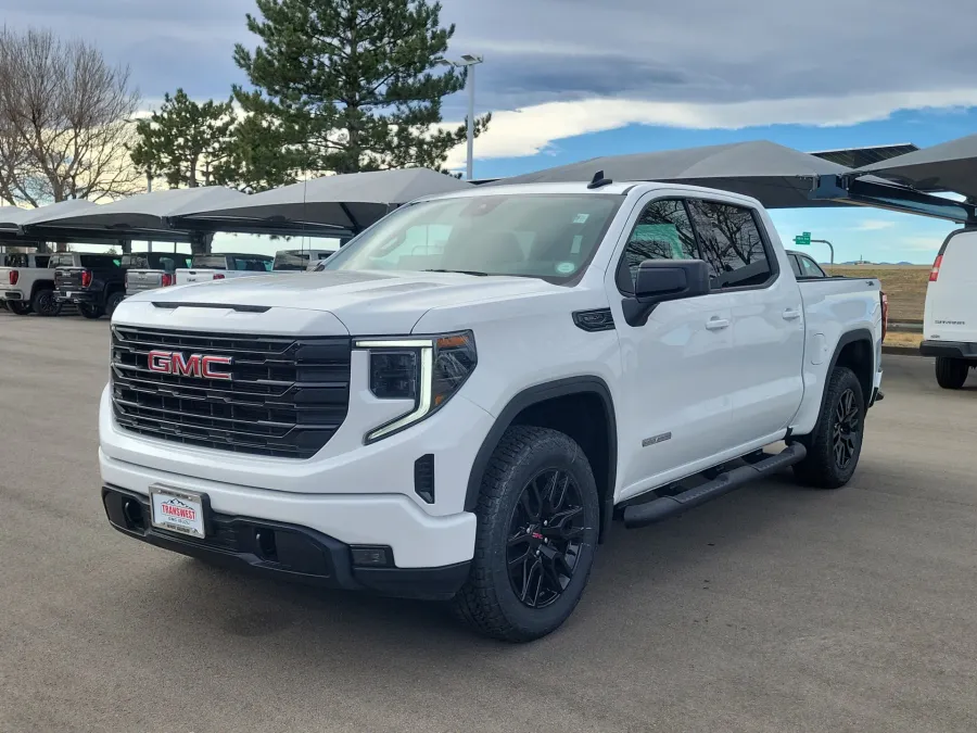 2026 GMC Sierra 1500 Elevation | Photo 3 of 23