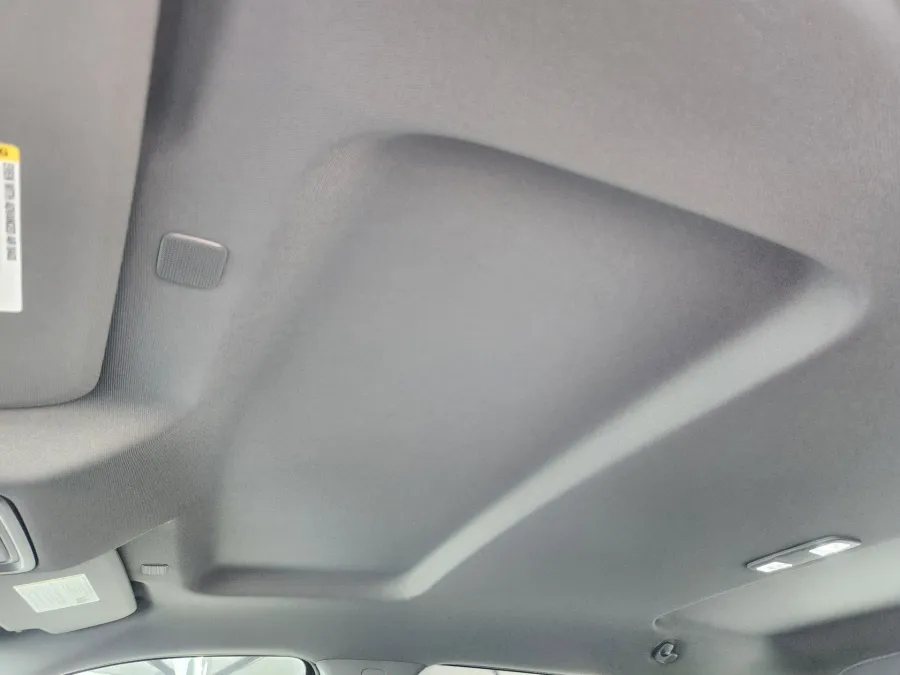 2026 GMC Sierra 1500 Pro | Photo 17 of 23