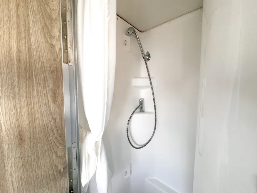 2026 Winnebago EKKO 22A | Photo 7 of 17