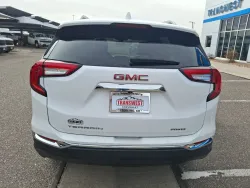 2024 GMC Terrain SLT | Thumbnail Photo 3 of 21