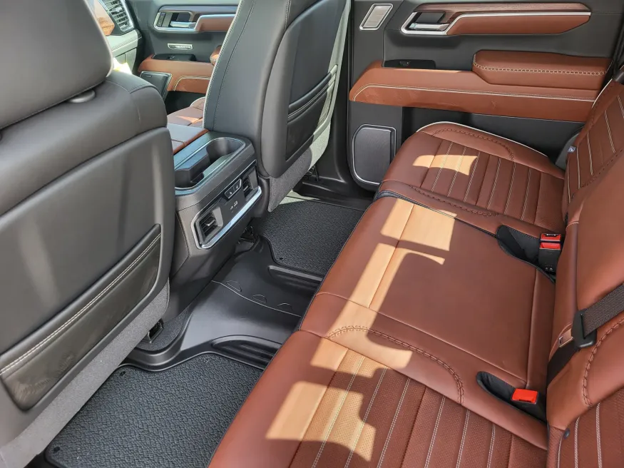 2026 GMC Sierra 1500 Denali Ultimate | Photo 23 of 26