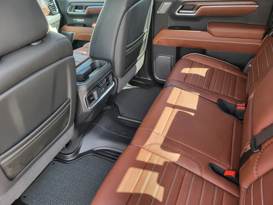 2026 GMC Sierra 1500 Denali Ultimate | Photo 23 of 26