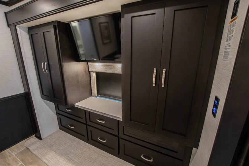 2026 Newmar Super Star 4059 | Photo 25 of 28