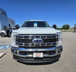 2025 Ford Super Duty F-250 | Thumbnail Photo 2 of 26