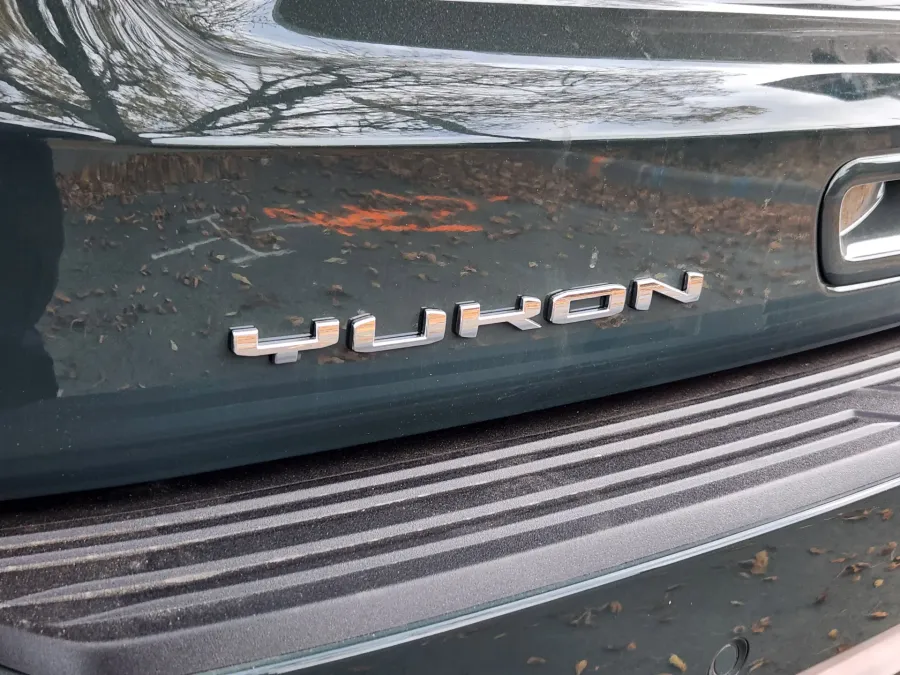 2026 GMC Yukon AT4 Ultimate | Photo 16 of 33