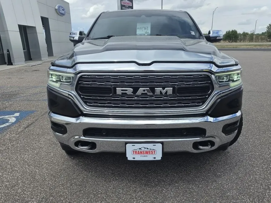2022 RAM 1500 | Photo 5 of 35