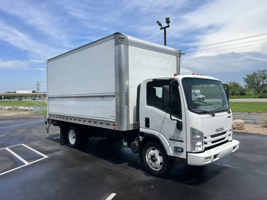 2020 Isuzu NPR | Photo 12 of 16