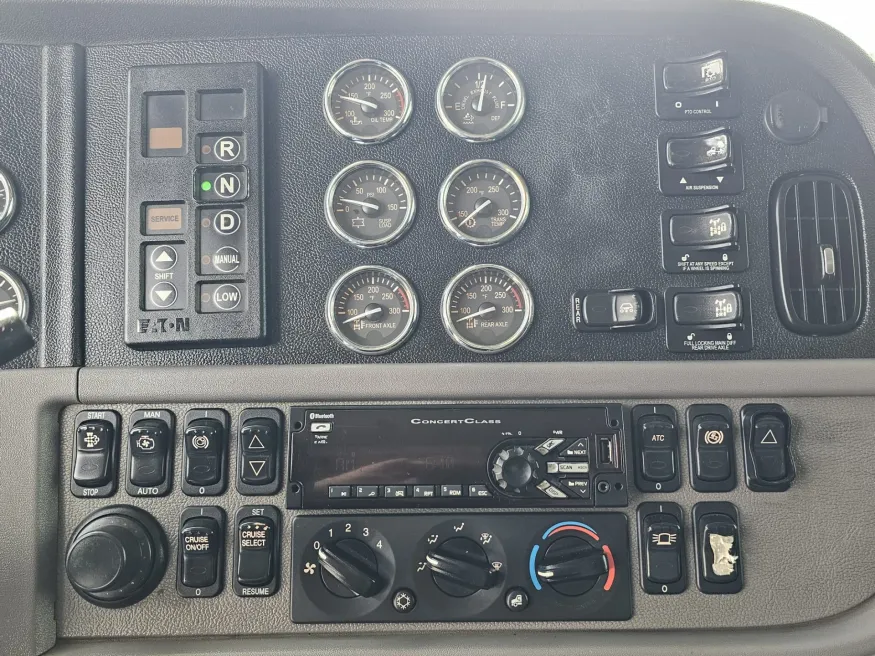 2019 Peterbilt 367 | Photo 19 of 19