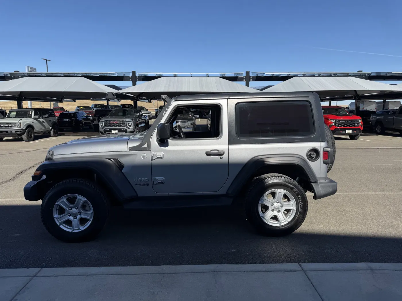 2020 Jeep Wrangler Sport S | Photo 4 of 14