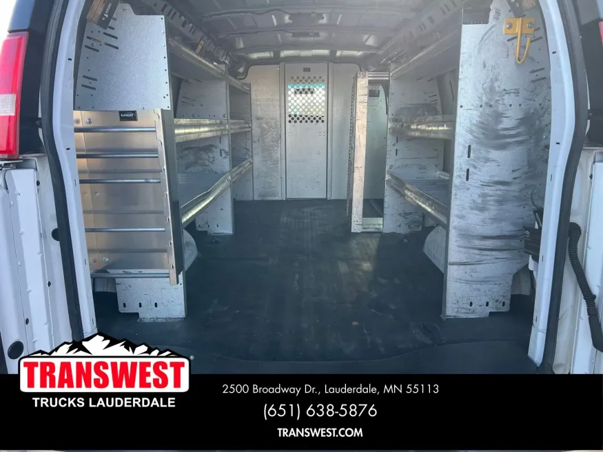 2018 Chevrolet Express 3500 Work Van | Photo 9 of 19