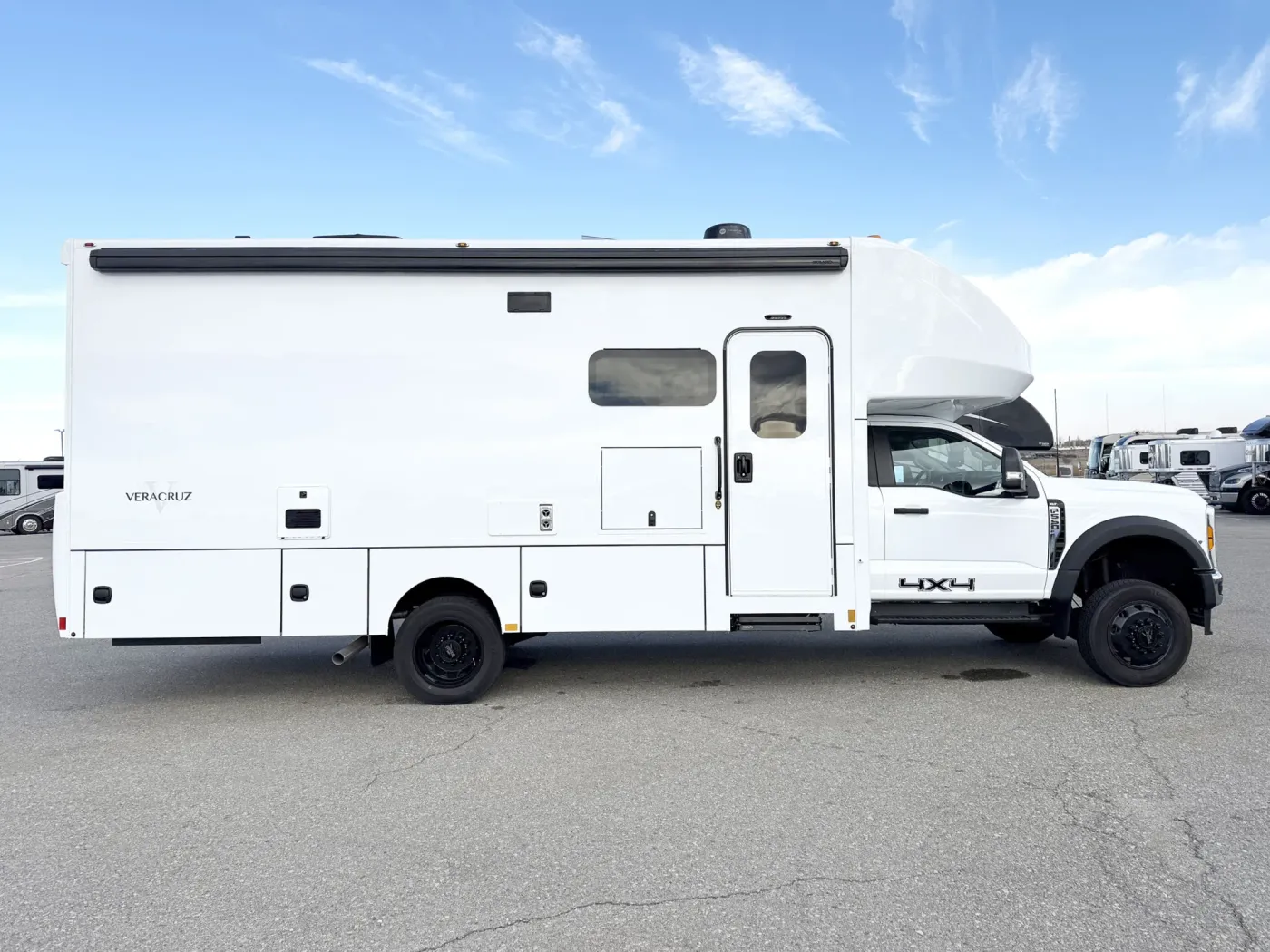 2026 Renegade Veracruz 30 VRM | Photo 2 of 24