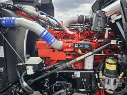 2023 Kenworth W900 | Thumbnail Photo 18 of 21