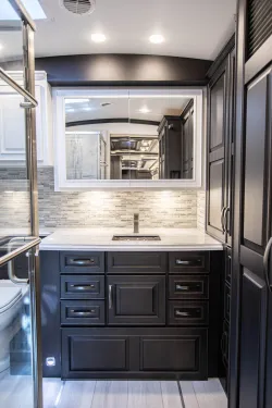 2026 Newmar Dutch Star 4081 | Thumbnail Photo 19 of 19