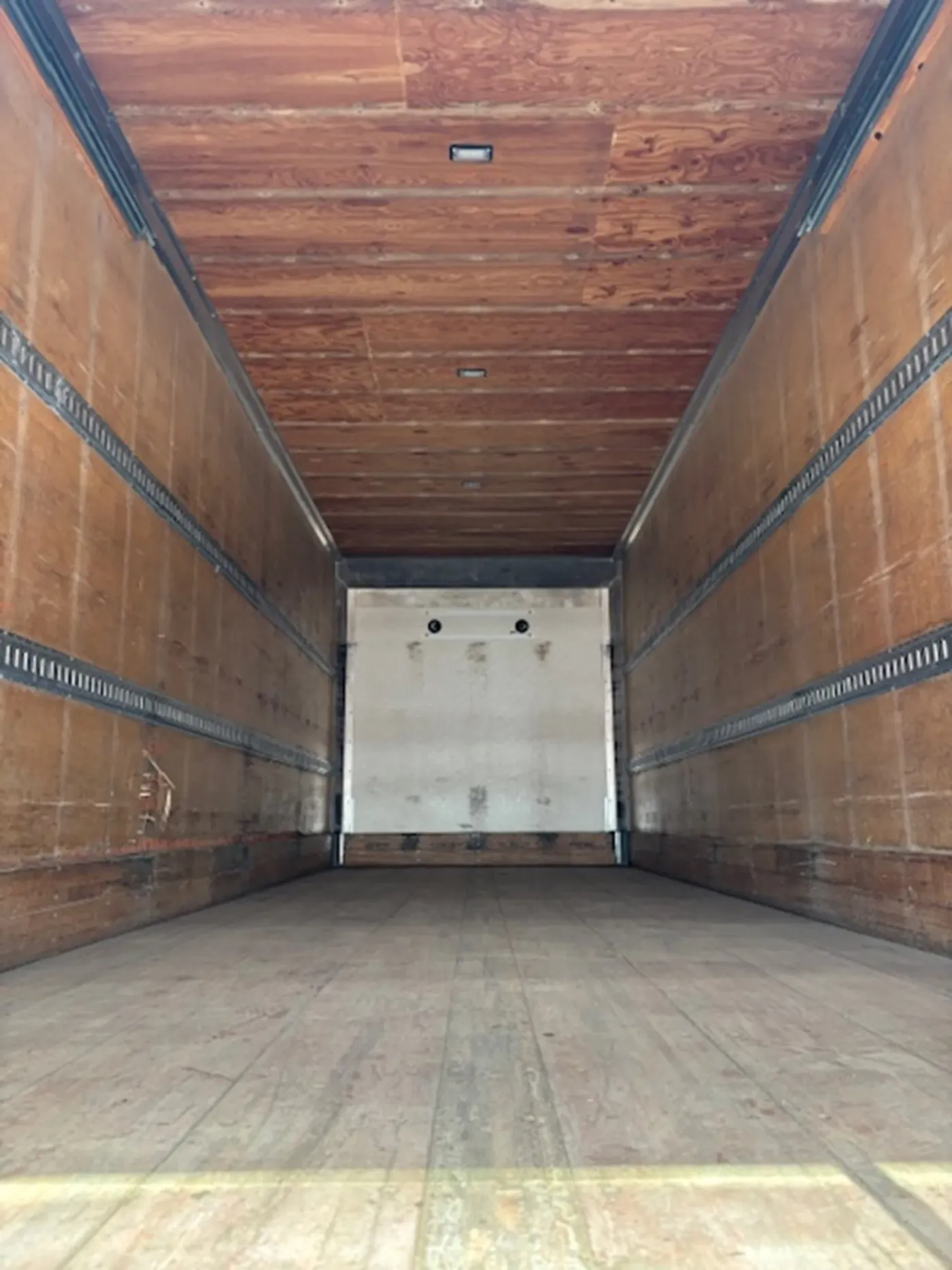 2021 International MV607 | Photo 5 of 12