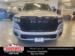 2026 RAM 1500 Big Horn | Thumbnail Photo 2 of 25