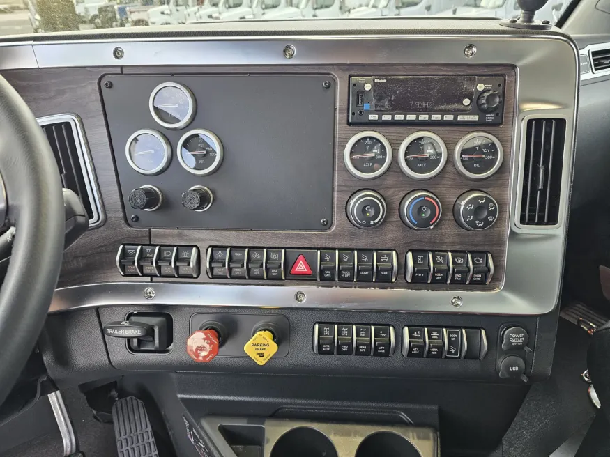 2026 Western Star 49X | Photo 12 of 23