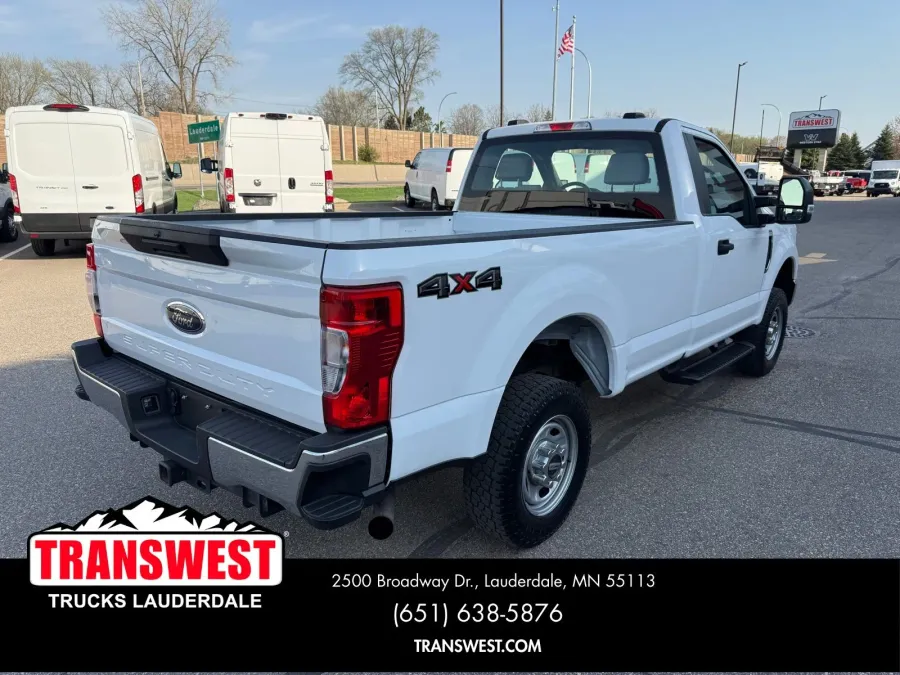 2022 Ford Super Duty F-350 XL | Photo 11 of 18