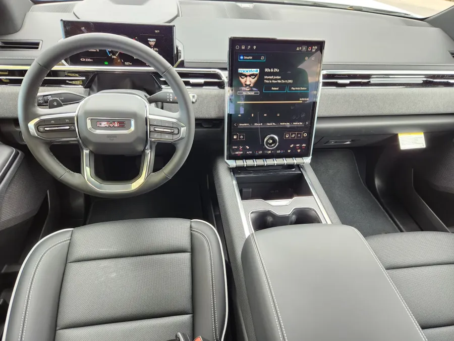 2026 GMC Sierra EV Standard Range Elevation | Photo 11 of 28