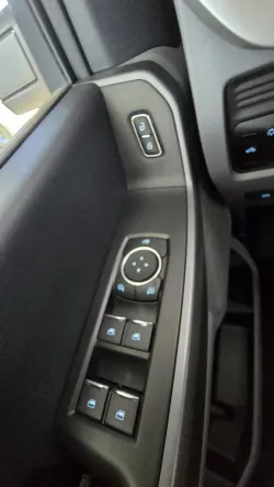 2025 Ford Super Duty F-250 | Thumbnail Photo 11 of 26