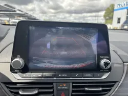 2023 Nissan Altima 2.5 SV | Thumbnail Photo 14 of 19