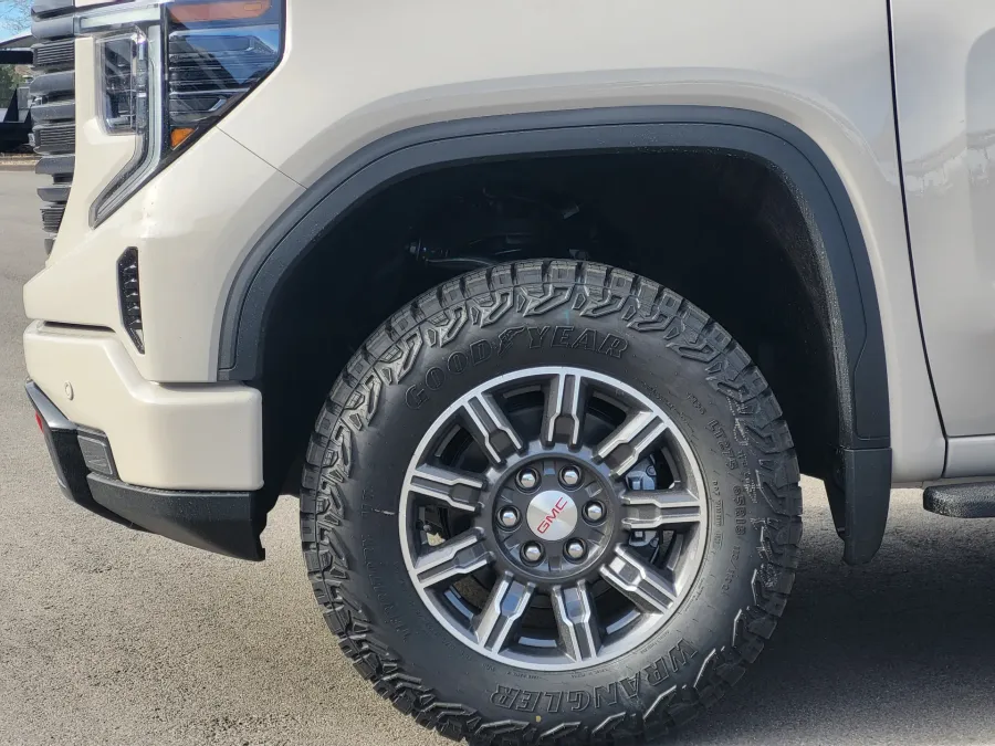 2026 GMC Sierra 1500 AT4 | Photo 8 of 27