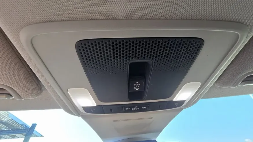 2022 Honda Civic | Photo 23 of 28