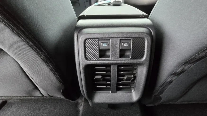 2025 Ford Bronco | Photo 28 of 29