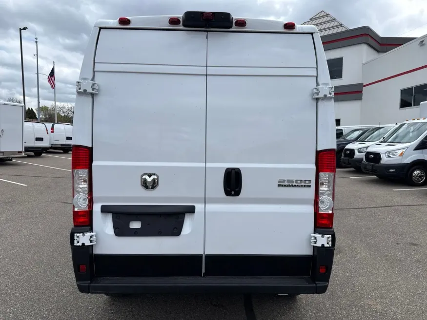 2023 RAM ProMaster 2500 High Roof | Photo 3 of 15