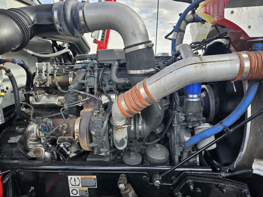 2020 Peterbilt 389 | Photo 17 of 34