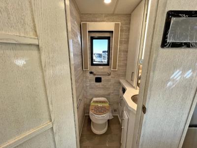 2023 Newmar New Aire 3547 | Thumbnail Photo 17 of 39