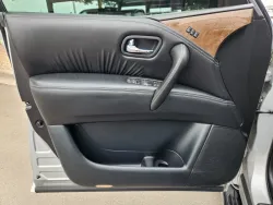 2017 Infiniti QX80 | Thumbnail Photo 5 of 33