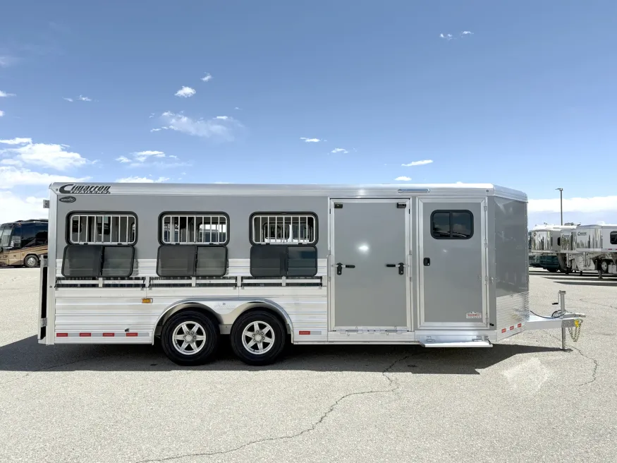 2027 Cimarron Showstar LX | Photo 3 of 5
