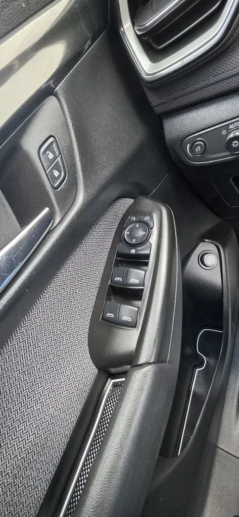 2024 Chevrolet Trailblazer | Photo 12 of 29