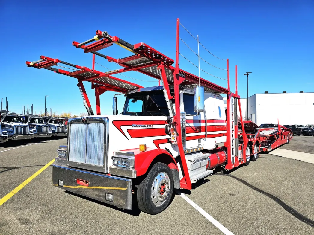 2022 Western Star 4900FA 