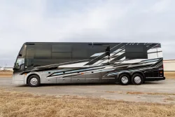 2026 Emerald Luxury Coaches Prevost H3-45 Quad Slide | Thumbnail Photo 21 of 34