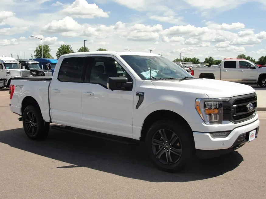 2021 Ford F-150 XLT | Photo 13 of 28