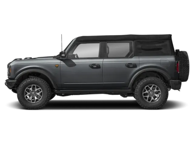 2025 Ford Bronco | Photo 2 of 13