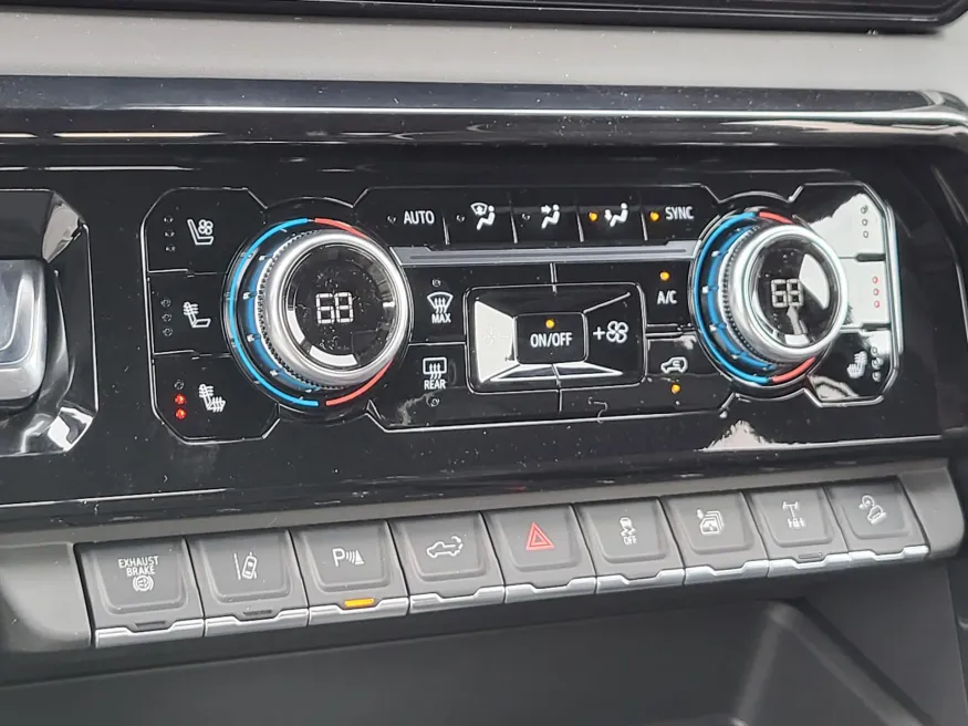 2026 GMC Sierra 2500HD AT4X | Photo 16 of 25