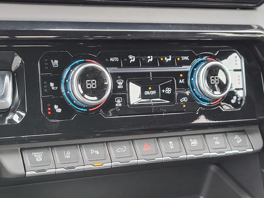 2026 GMC Sierra 2500HD AT4X | Photo 16 of 25