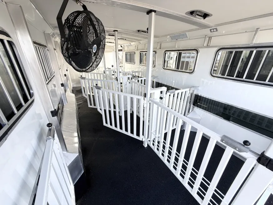 2026 Cimarron Showstar LX | Photo 14 of 22