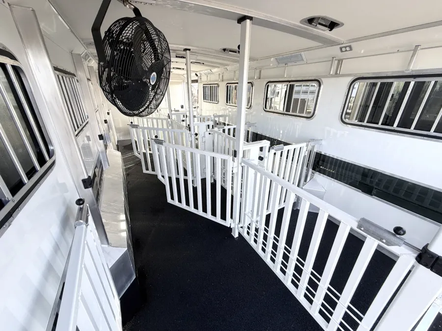 2026 Cimarron Showstar LX | Photo 14 of 22