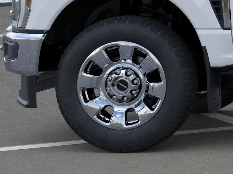 2026 Ford Super Duty F-350 | Photo 19 of 22