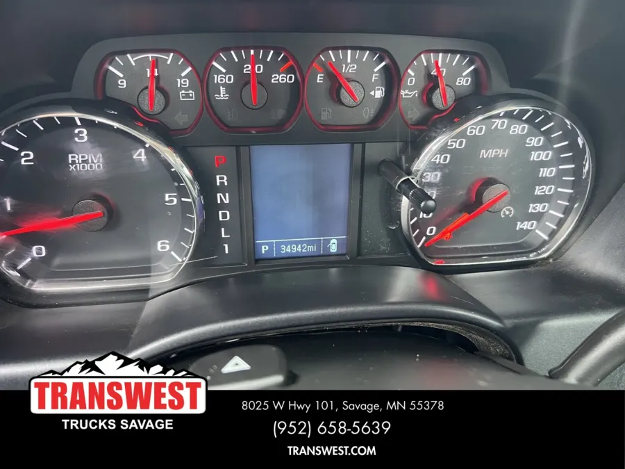 2017 Chevrolet Silverado | Photo 13 of 14