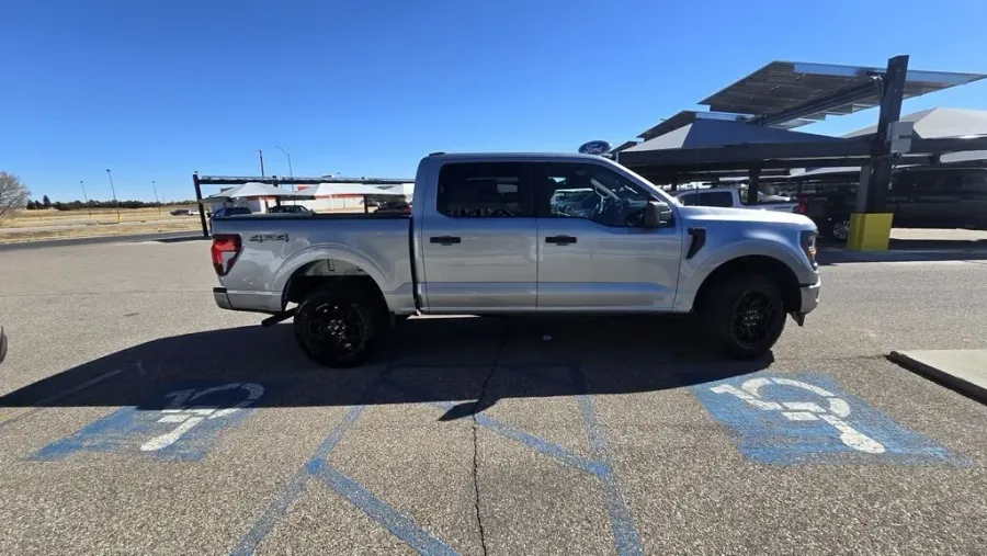 2026 Ford F-150 | Photo 4 of 29