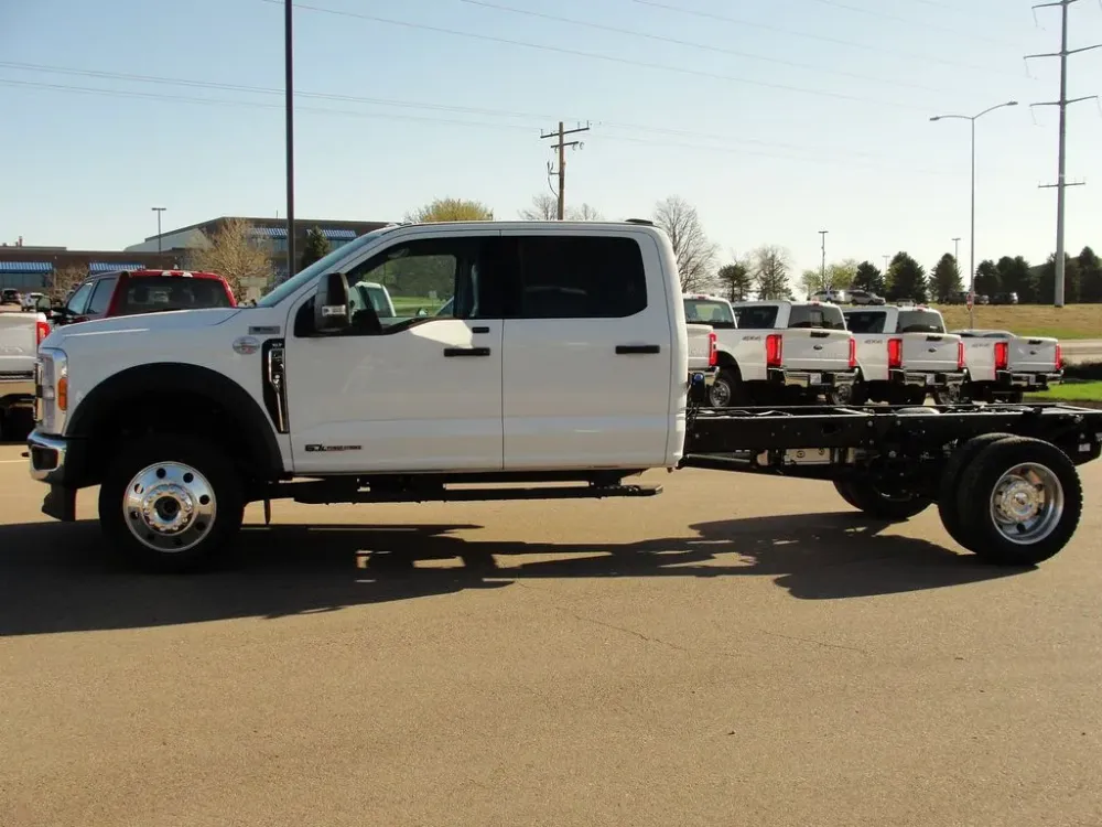 2026 Ford Super Duty F-550 XLT